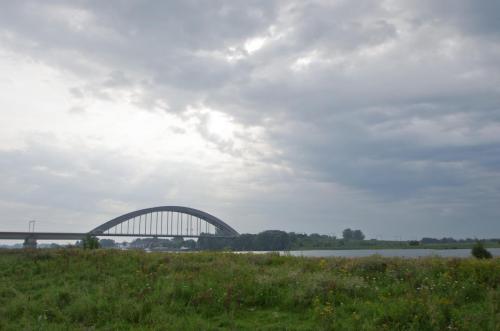 20110821-Spoorbrug-Steenwaard