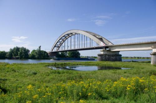 20120707-Spoorbrug-Steenwaard